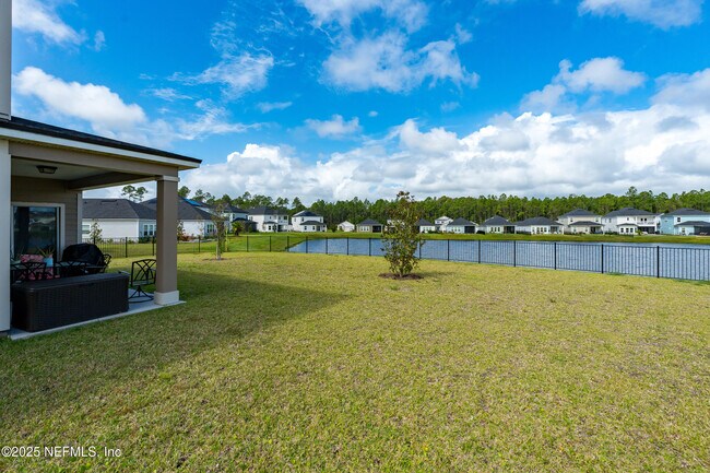 Building Photo - 32 Enchanted Shr Wy