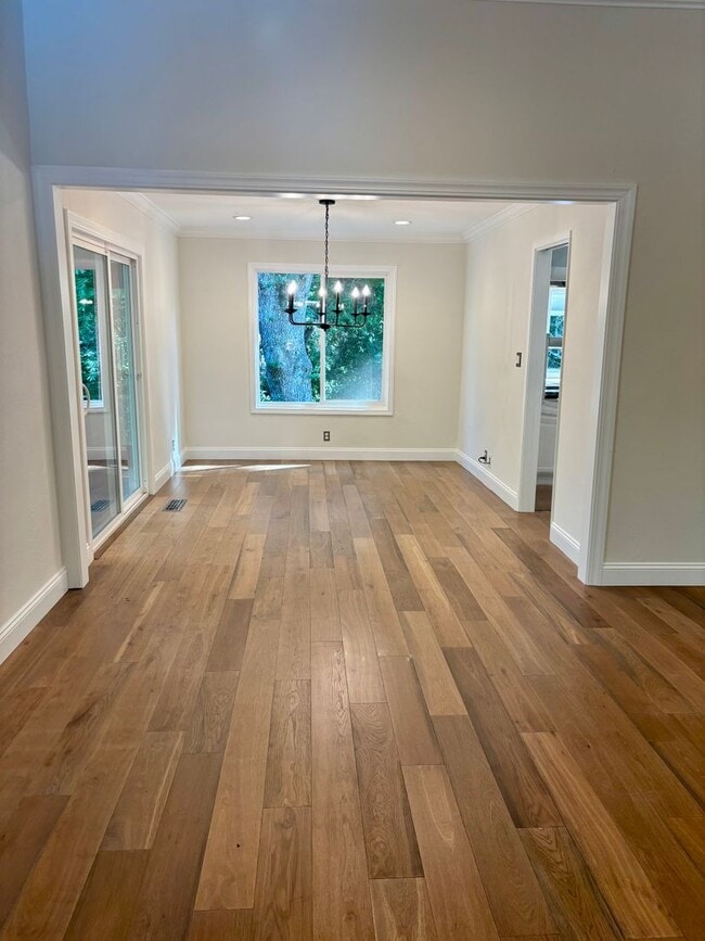 Building Photo - Stunning Ranch-Style Home in Desirable Laf...