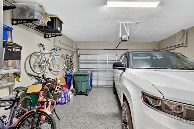 Building Photo - 4999 Oarsman Ct