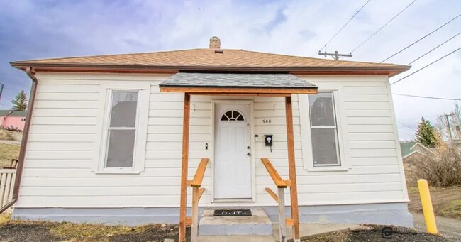 Front - 508 Jasper St