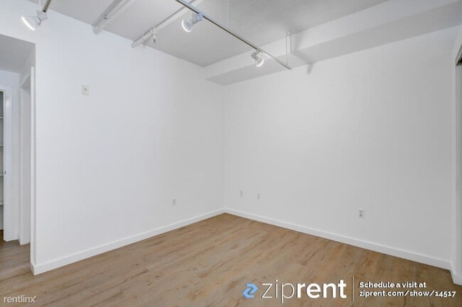 Building Photo - 1 br, 1 bath Condo - 301 Bryant Street, Sa...