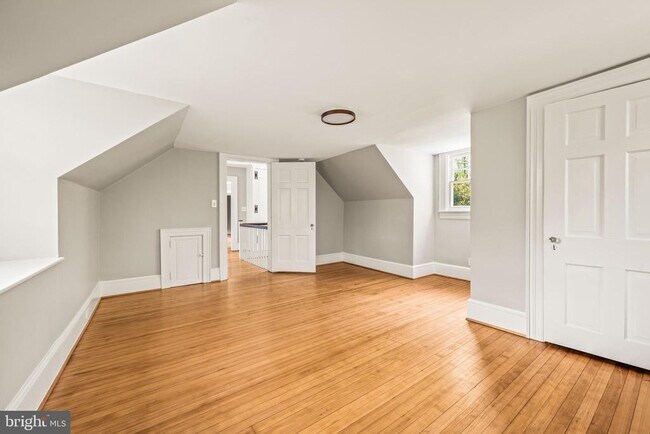 Building Photo - 3408 Wessynton Way