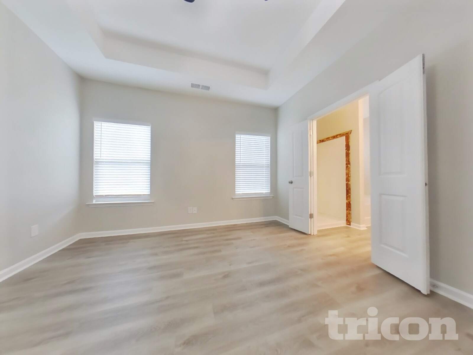 Building Photo - 45 Oak Hollow Way