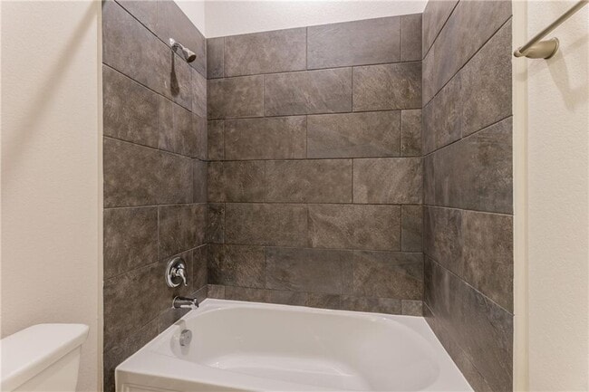 Building Photo - 178 Brooks Ranchi Dr
