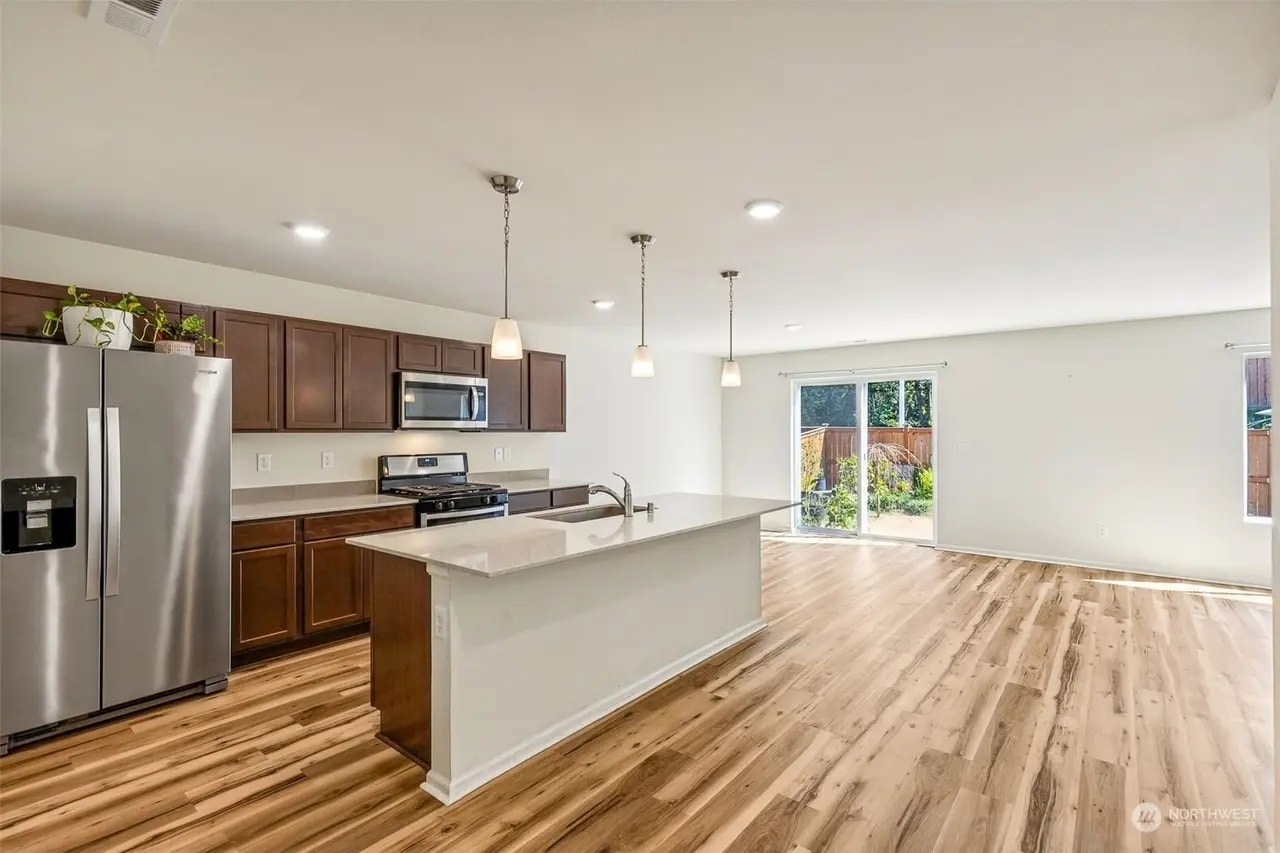 Kitchen - 1389 92nd Way SE