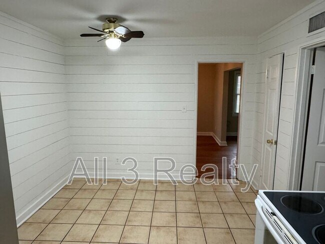 Building Photo - 3561 Prince George Dr