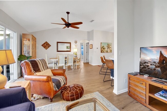 Building Photo - 880 Oak Arbor Cir