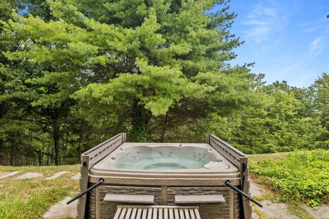 Building Photo - 1816 Bear Spgs Wy