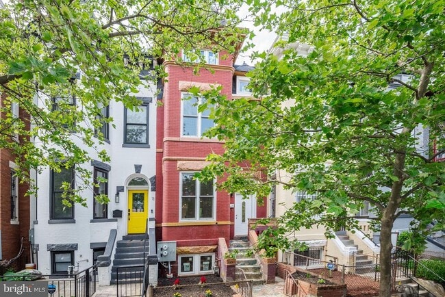 Primary Photo - 20 T St NW
