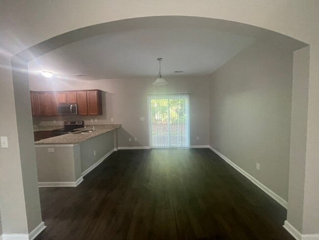Building Photo - CedarVillage1025(Warranty)