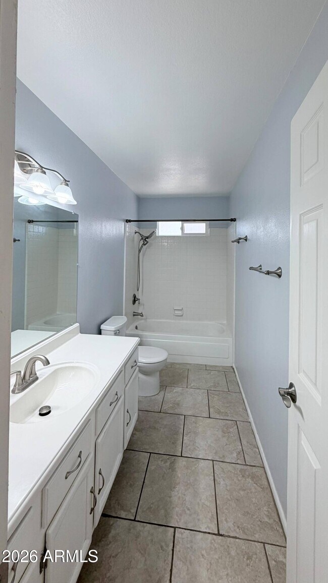 Building Photo - 11815 N 65th Dr