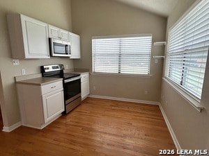 Building Photo - 3385 Skyline Dr