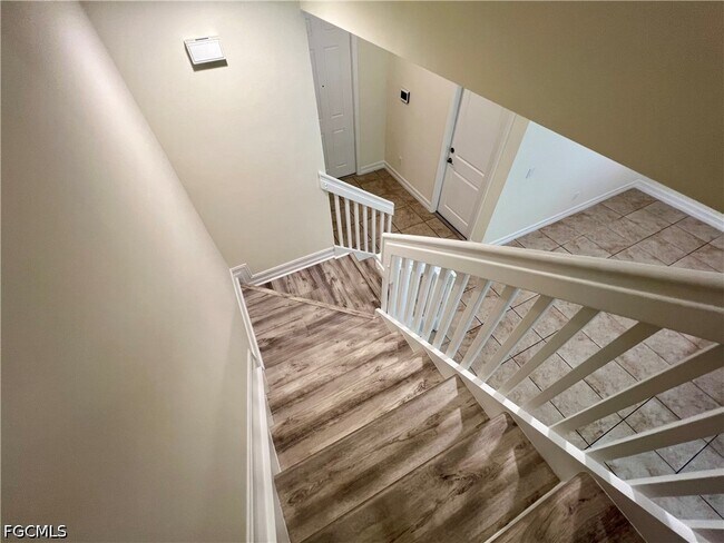 Building Photo - 15850 Portofino Springs Blvd