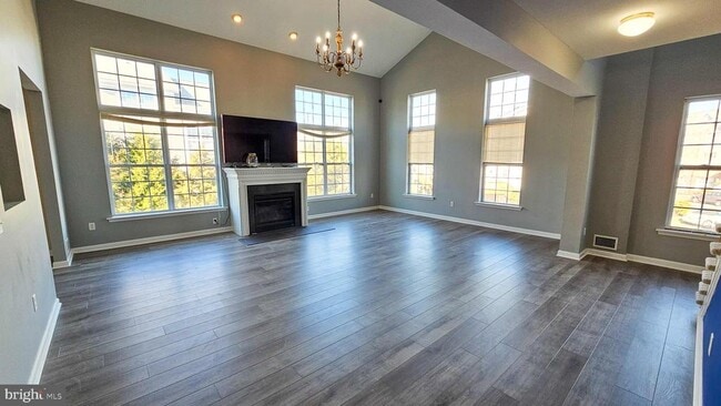 Building Photo - 51 Farrah Dr