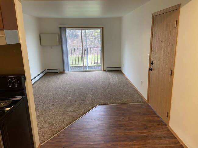 Building Photo - The Ridge Apartments