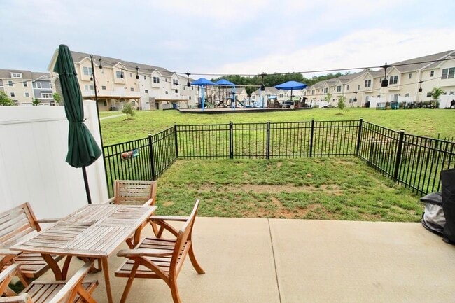 Building Photo - 1412 Palomino Trl