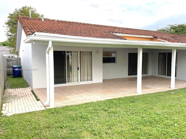 Building Photo - 14490 SW 174th Terrace