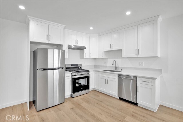 Building Photo - 13018 Valleyheart Dr