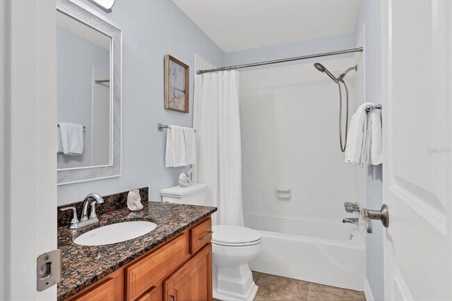 Building Photo - 3350 S Osprey Ave