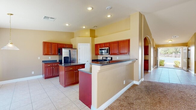 Building Photo - One Story Home Near Beautiful Mountain's Edge Community