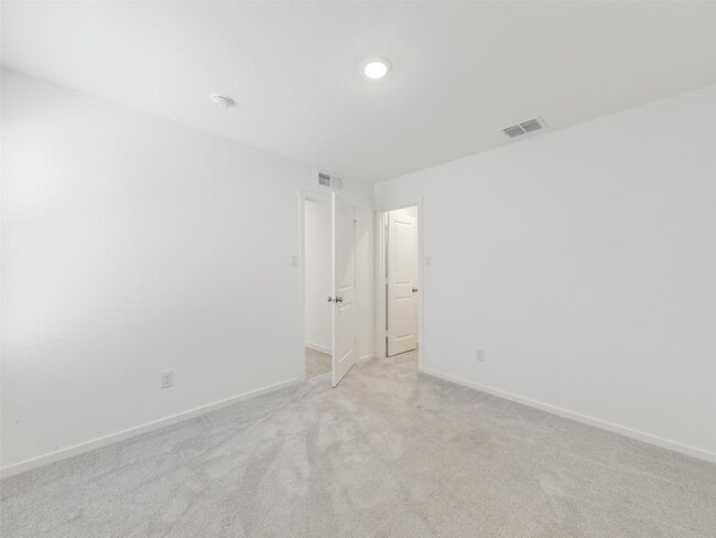 Building Photo - 6744 Teal Cir