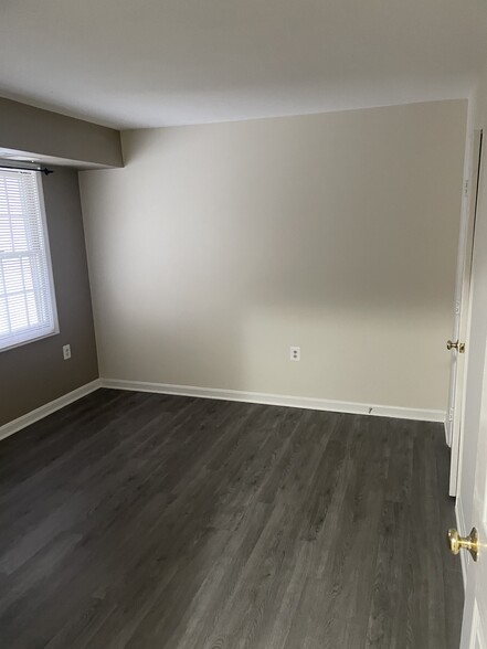 Building Photo - 118 Westwick Ct