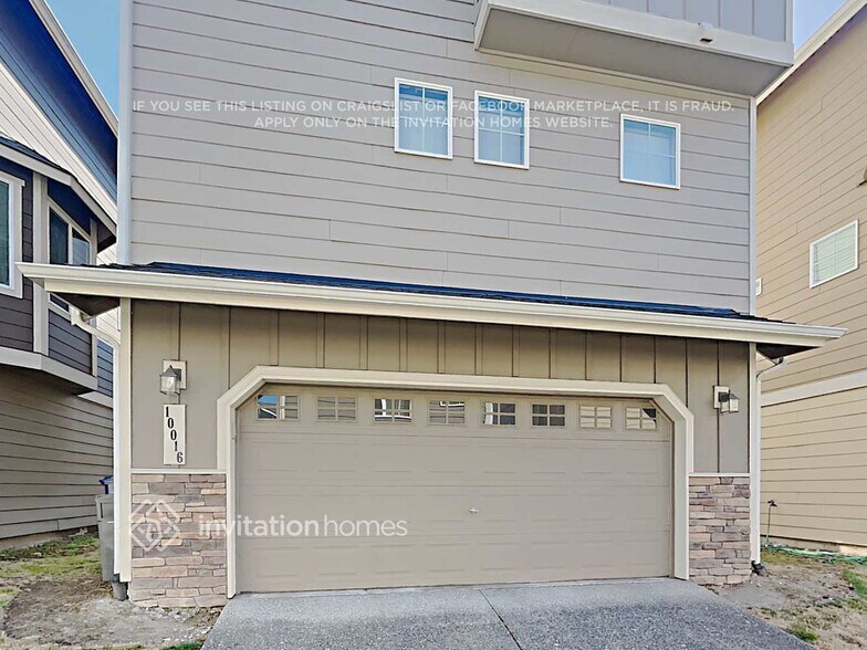 Building Photo - 10016 13th Dr SE