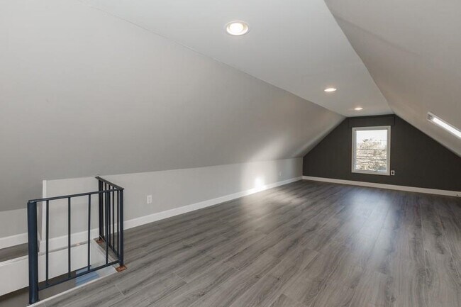 Building Photo - 505 Palisade Ave