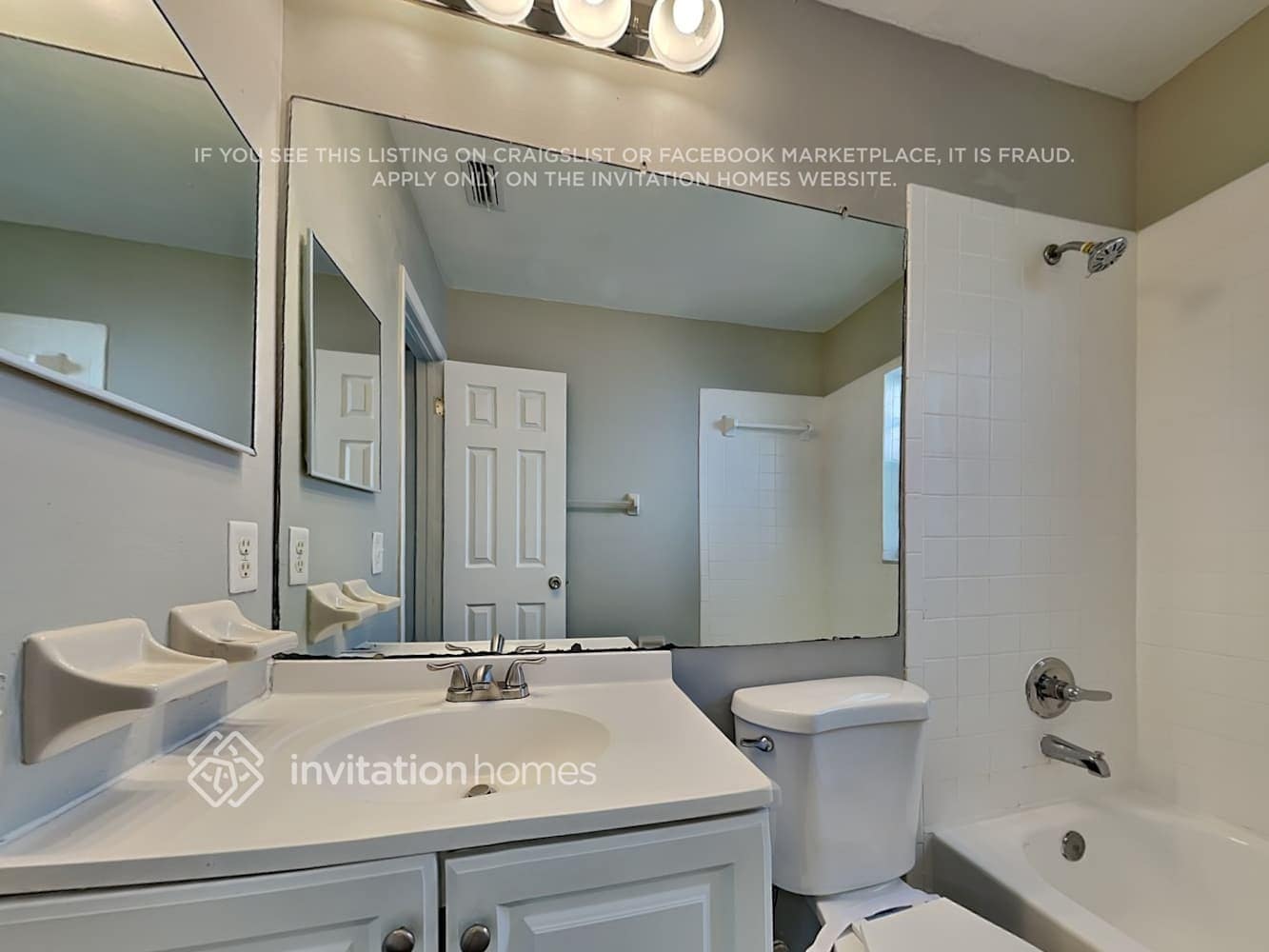 Building Photo - 7813 Chaperon Ct