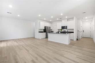 Building Photo - 9113 Rivington Ave