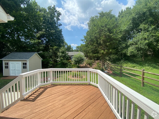 Building Photo - 9014 Blueshot Ct
