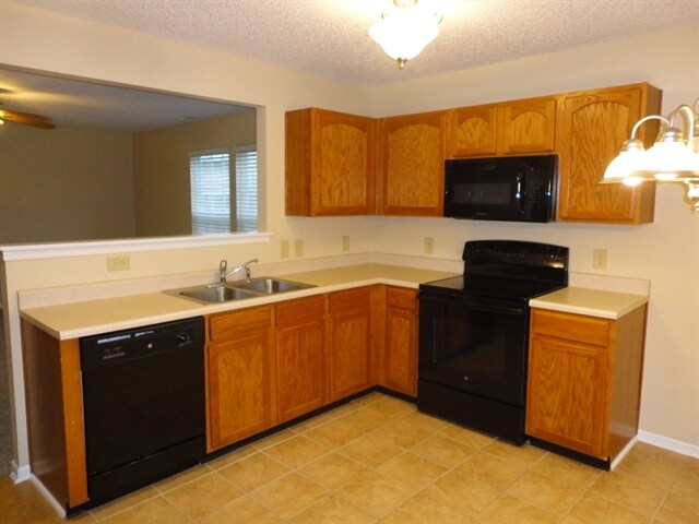 Building Photo - 1771 Elijah Blue Dr