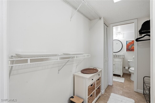 Building Photo - 5 Bluebill Ave