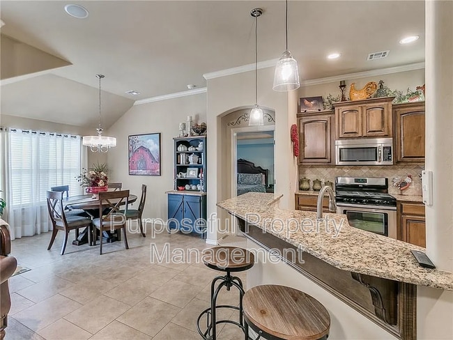 Building Photo - 2409 Austrian Pine Dr