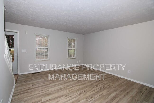 Building Photo - 3427 Sunbury Ln