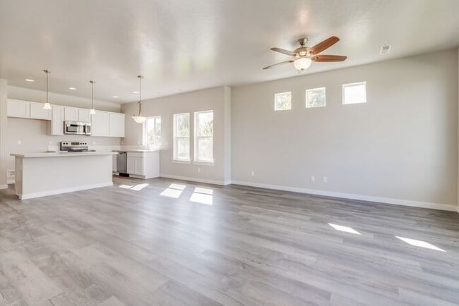 Building Photo - Roe Street Townhomes