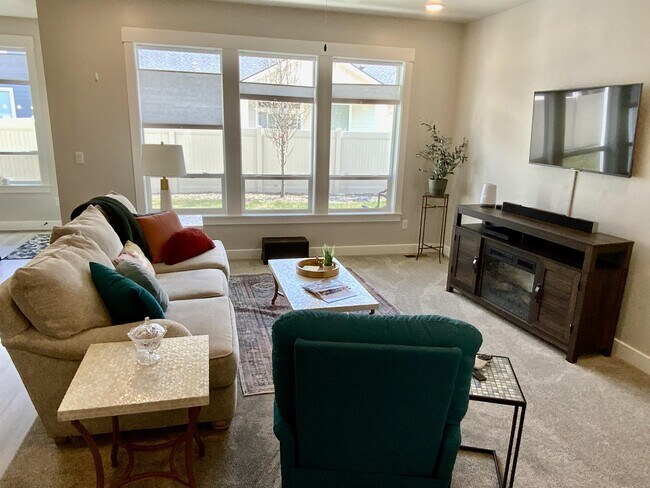 Building Photo - 3484 N Sirocco Ave