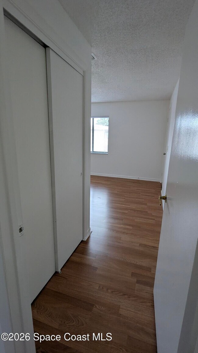 Building Photo - 174 San Juan Cir