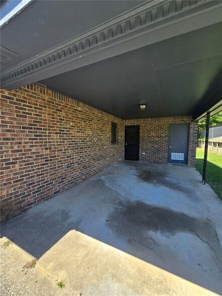Building Photo - 3347 Flintlock Dr
