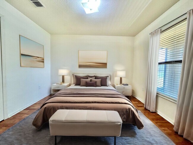 Building Photo - Designed for Living! 4beds, 2baths, attic ...
