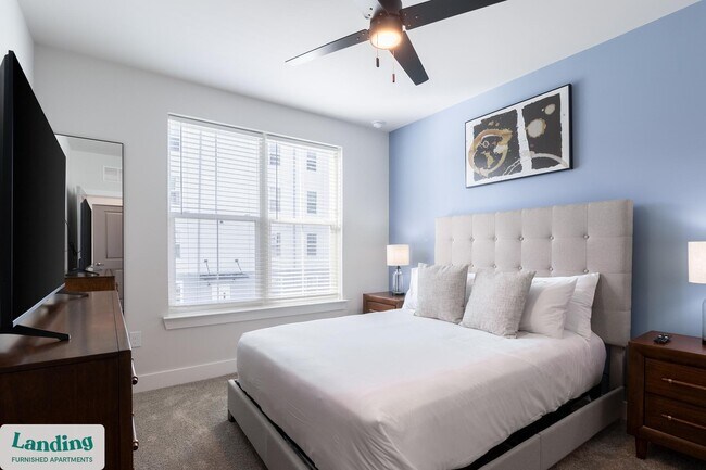 Building Photo - 435 Encore Way