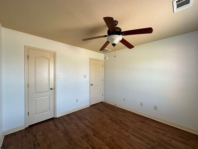 Building Photo - Beautiful 4 Bed / 2 Bath Home in Fort Smith