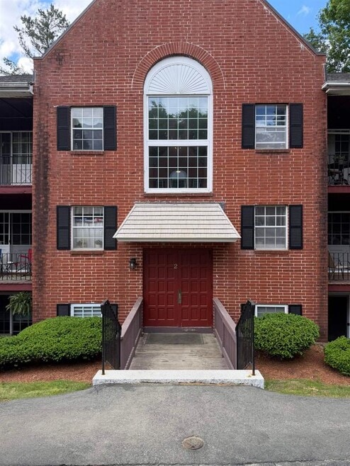 Building Photo - 2 Louisburg Square