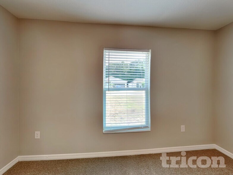Building Photo - 304 Kensington View Dr