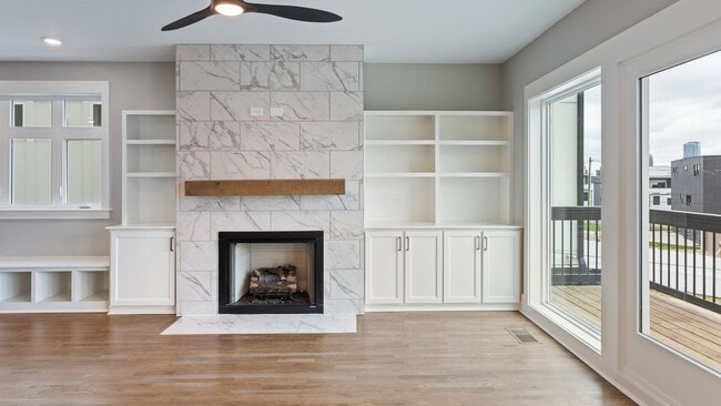 Building Photo - Nashville. Spotless & never been lived in 4BR/4.5BA home + separate office