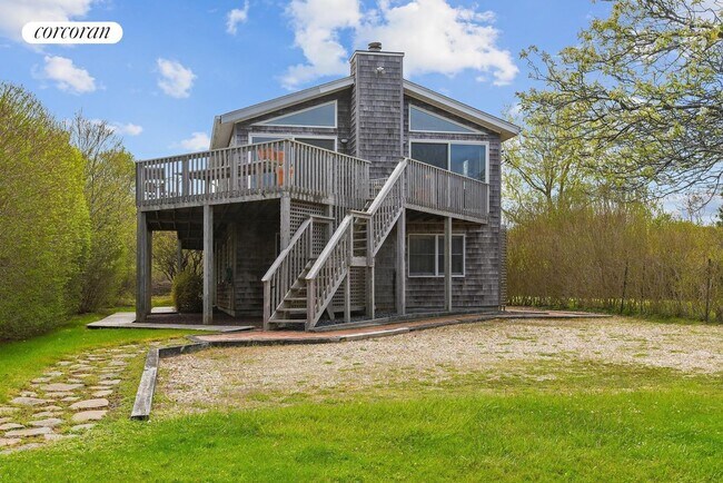 Building Photo - 68 Seaside Ave