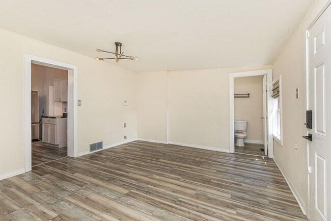 Building Photo - 1209 S Randolph St