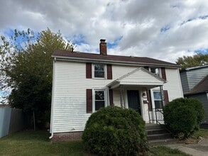 Building Photo - 2923 Winter St