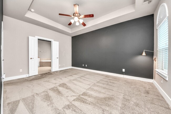 Building Photo - 2704 Freund St