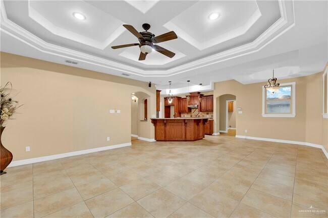 Building Photo - 25 Lerma Dr